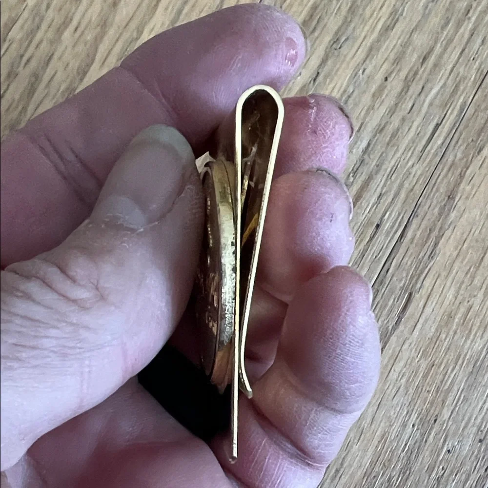GOLD RARE VINTAGE 